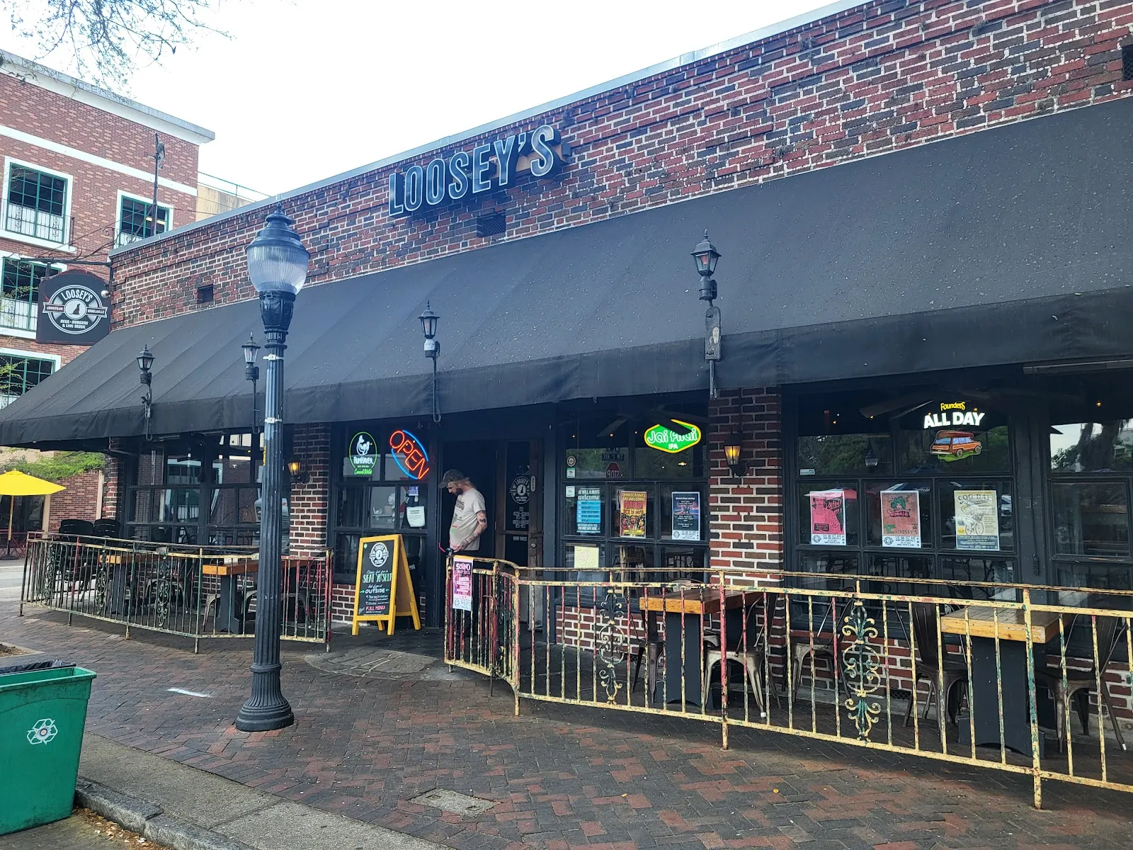 Loosey's Downtown Gainesville - Image 2