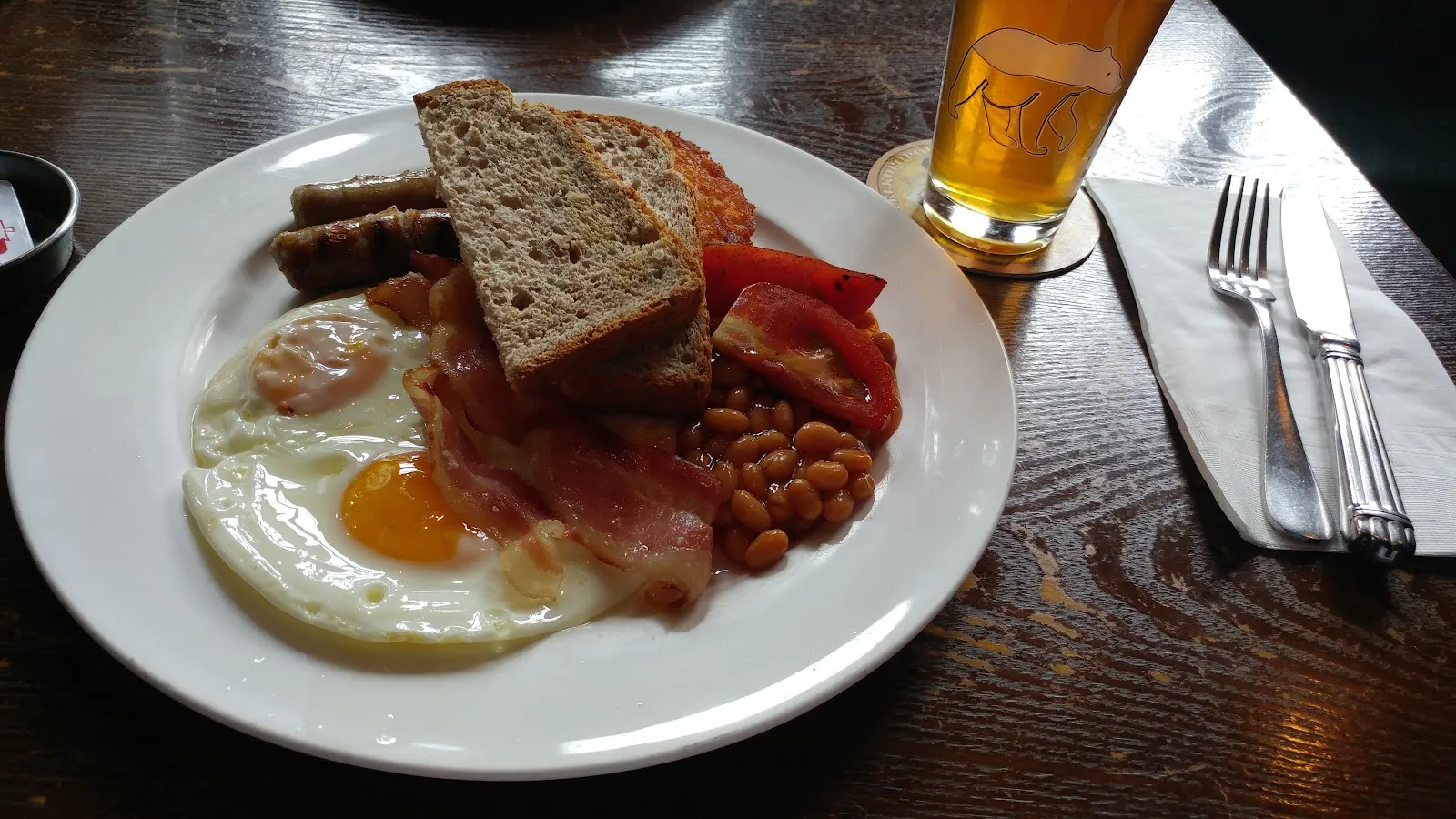 Wolfhound Irish Pub - Image 2