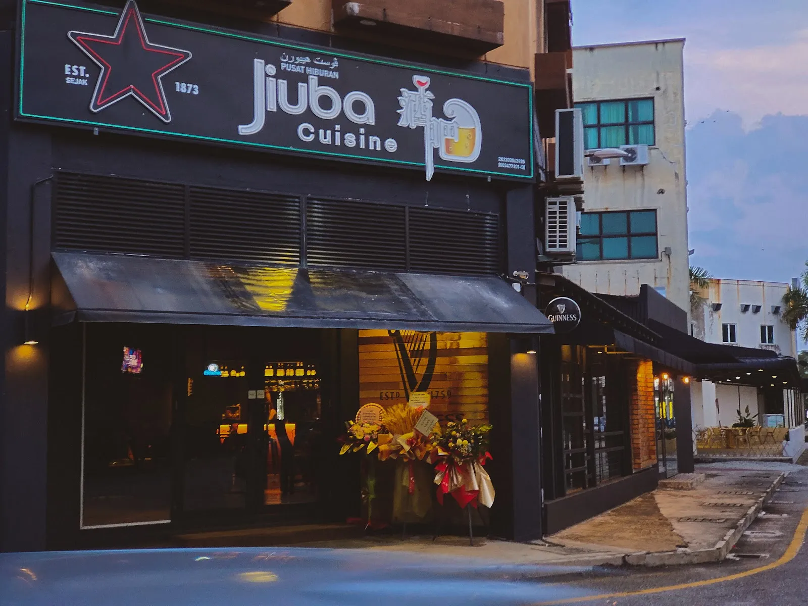 Q Mango Pub - Image 2