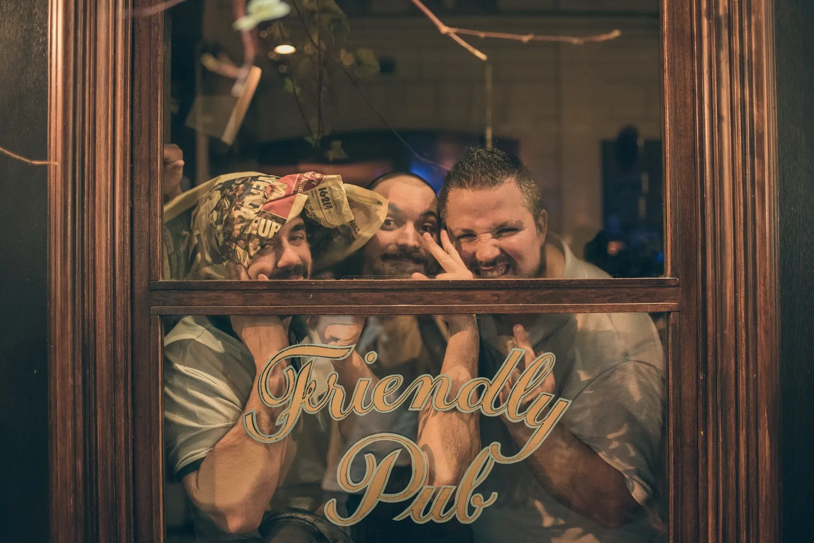 Eden Park Pub Paris - Image 3