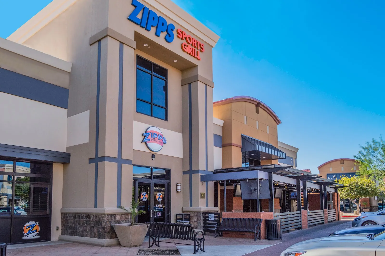 Zipps Sports Grill - Glendale