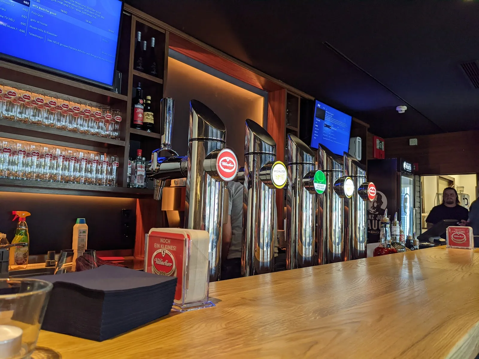 DRAFT - Adler Sportsbar - Image 2