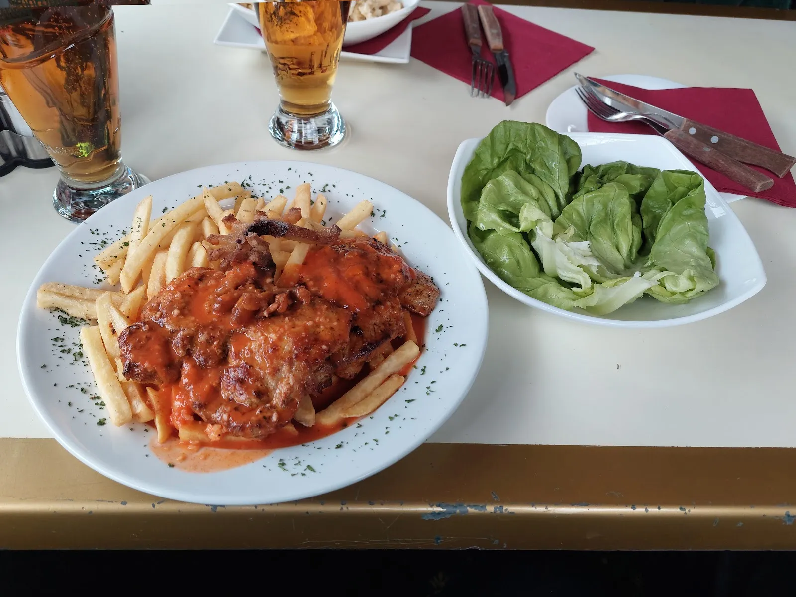 Aranyhíd Étterem Pub - Image 2