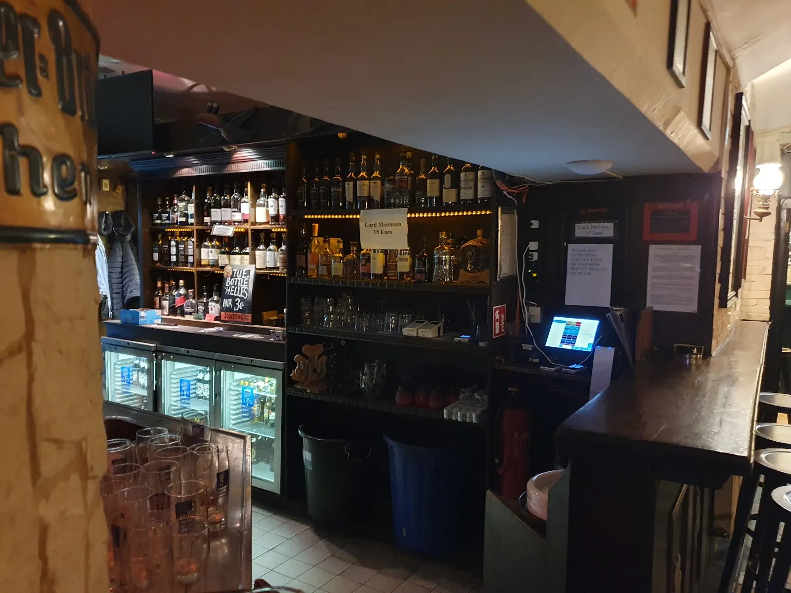Shamrock Irish Pub - Image 3