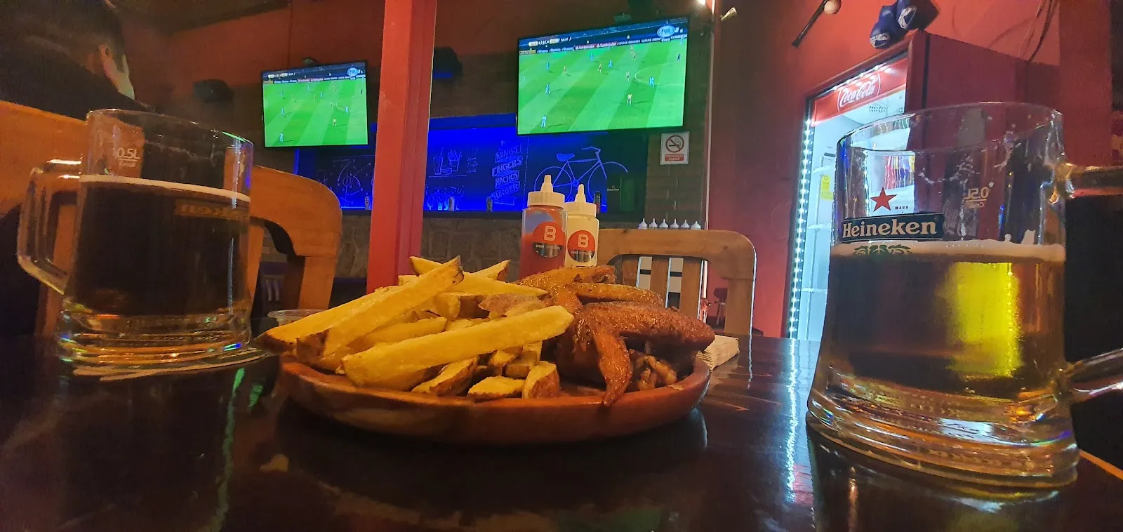 Invictos Sport Bar - Image 4