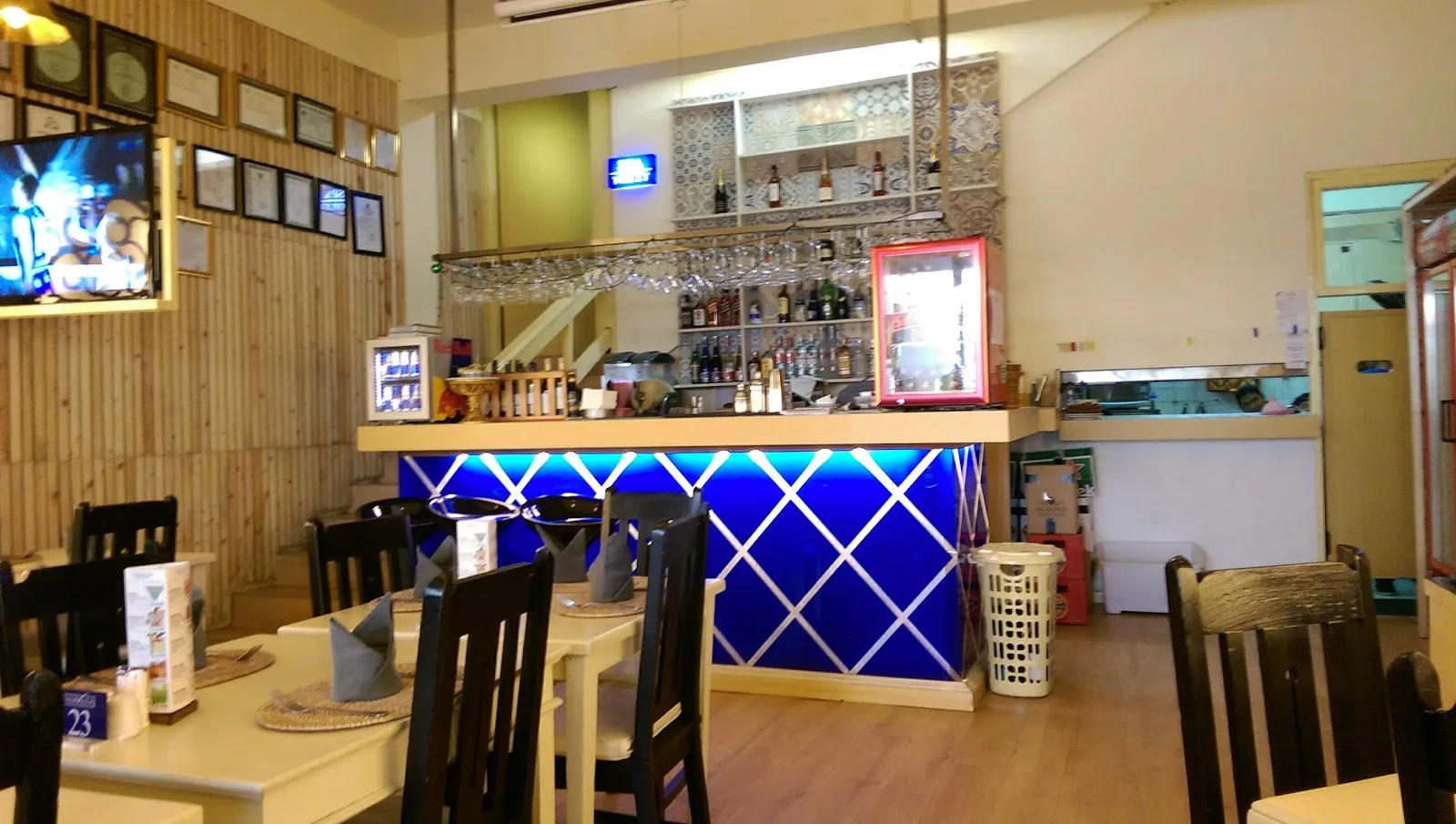 Nirvana Sports Bar - Image 3