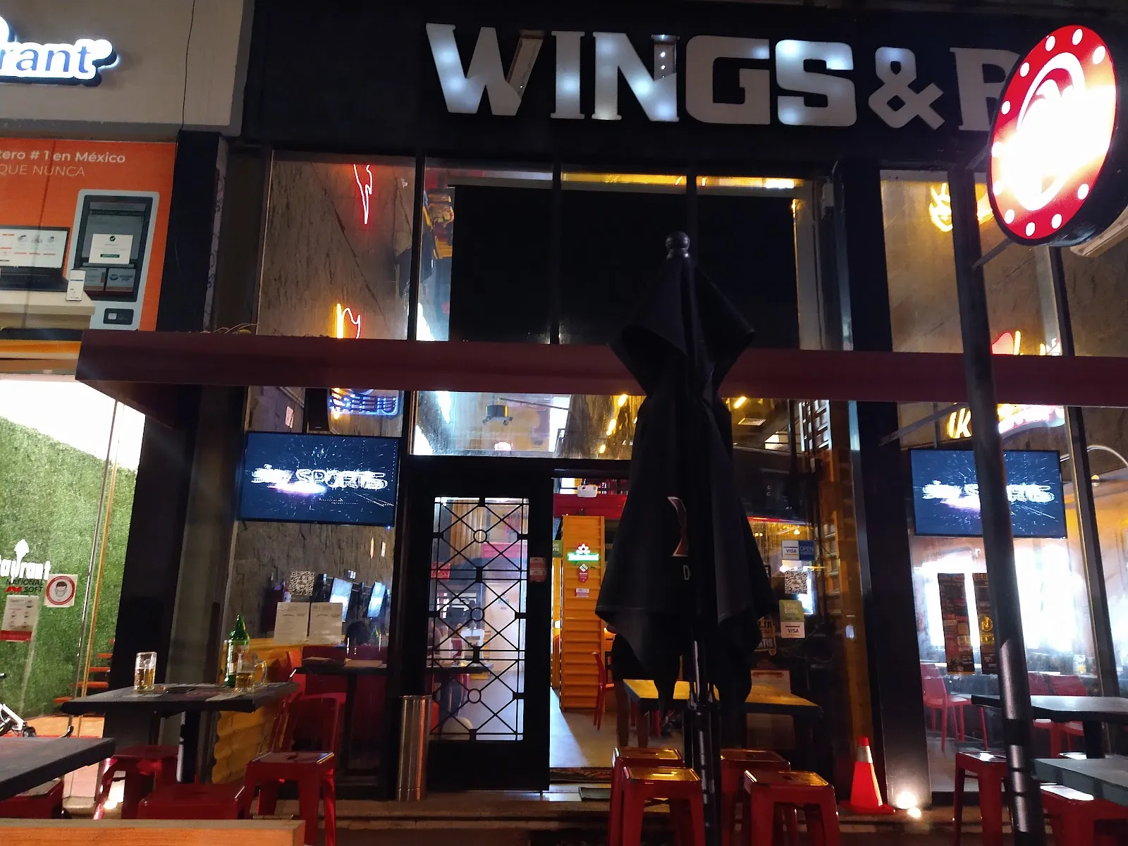 Rebel Wings Playa del Carmen - Image 3