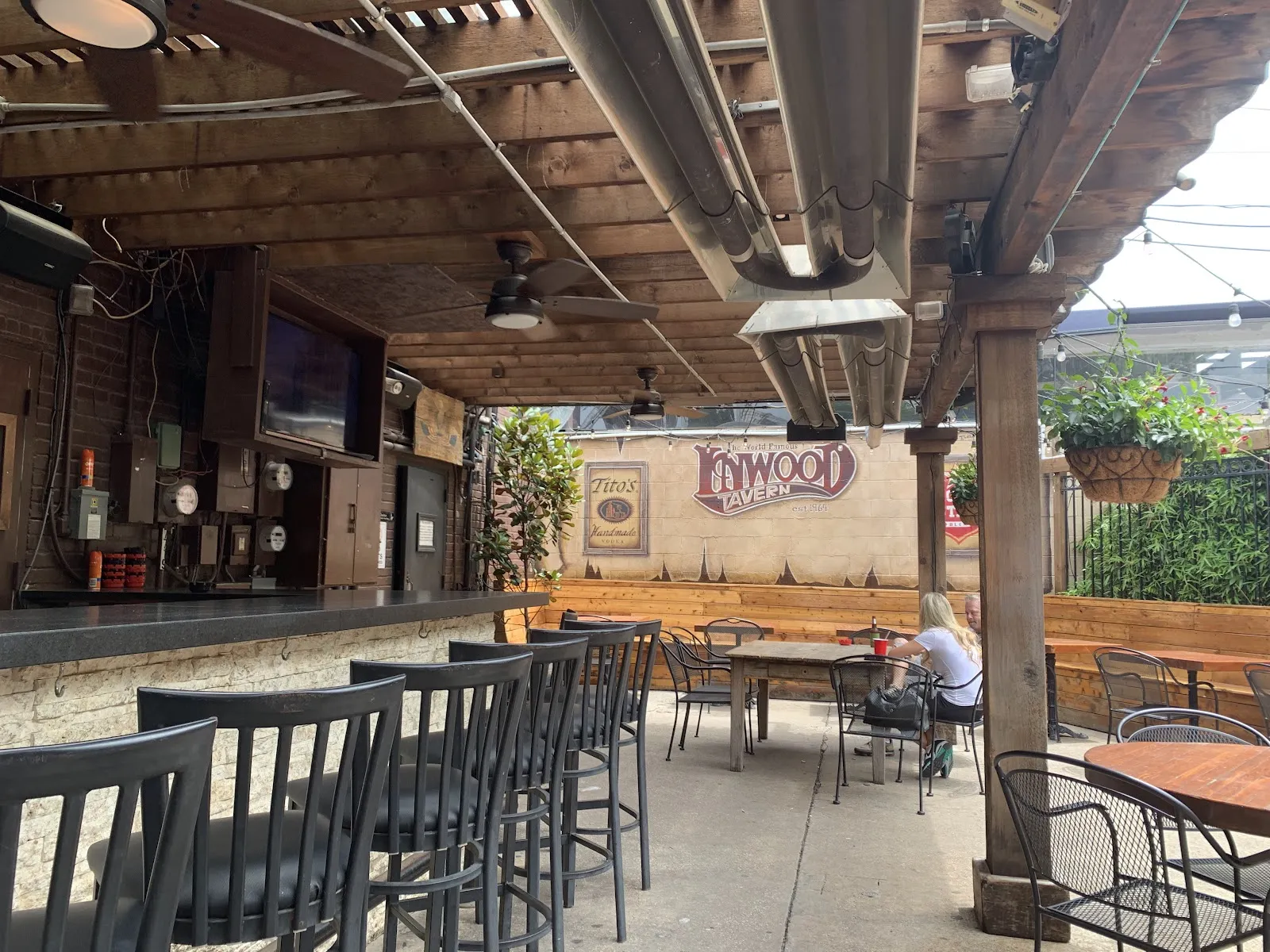 Inwood Tavern - Image 3