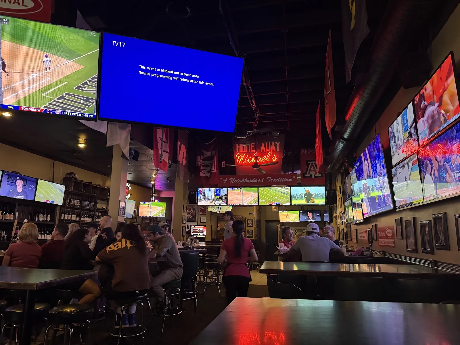 Michael's Original Pizzeria & Tavern