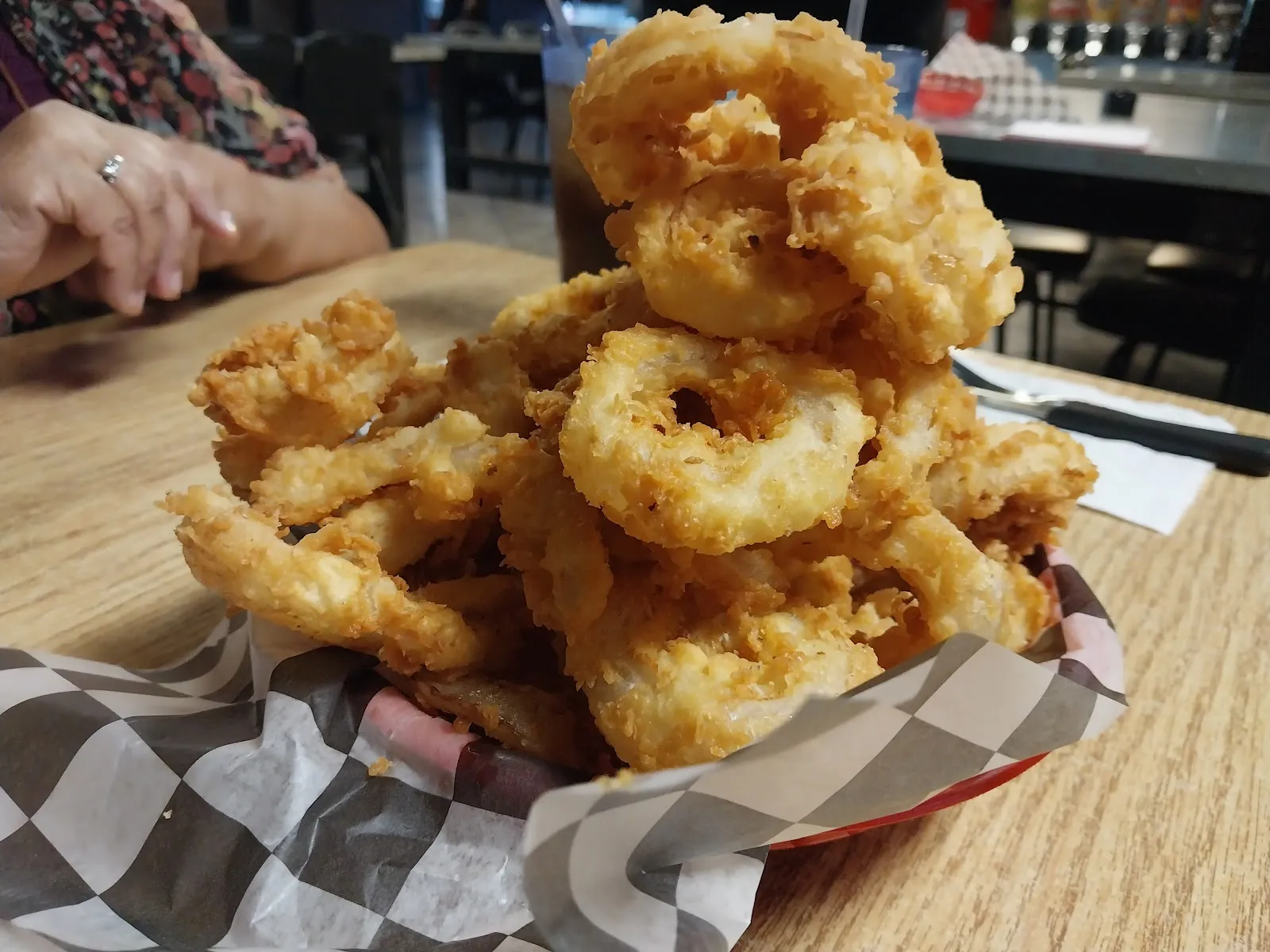 TEXAS MONSTER BURGER SPORTS BAR & GRILL logo