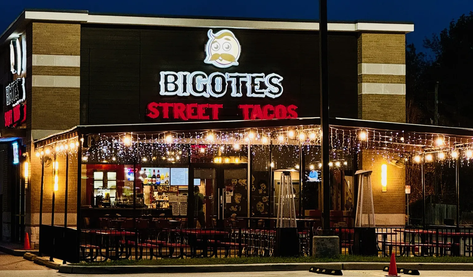 Bigotes Street Tacos - Image 4