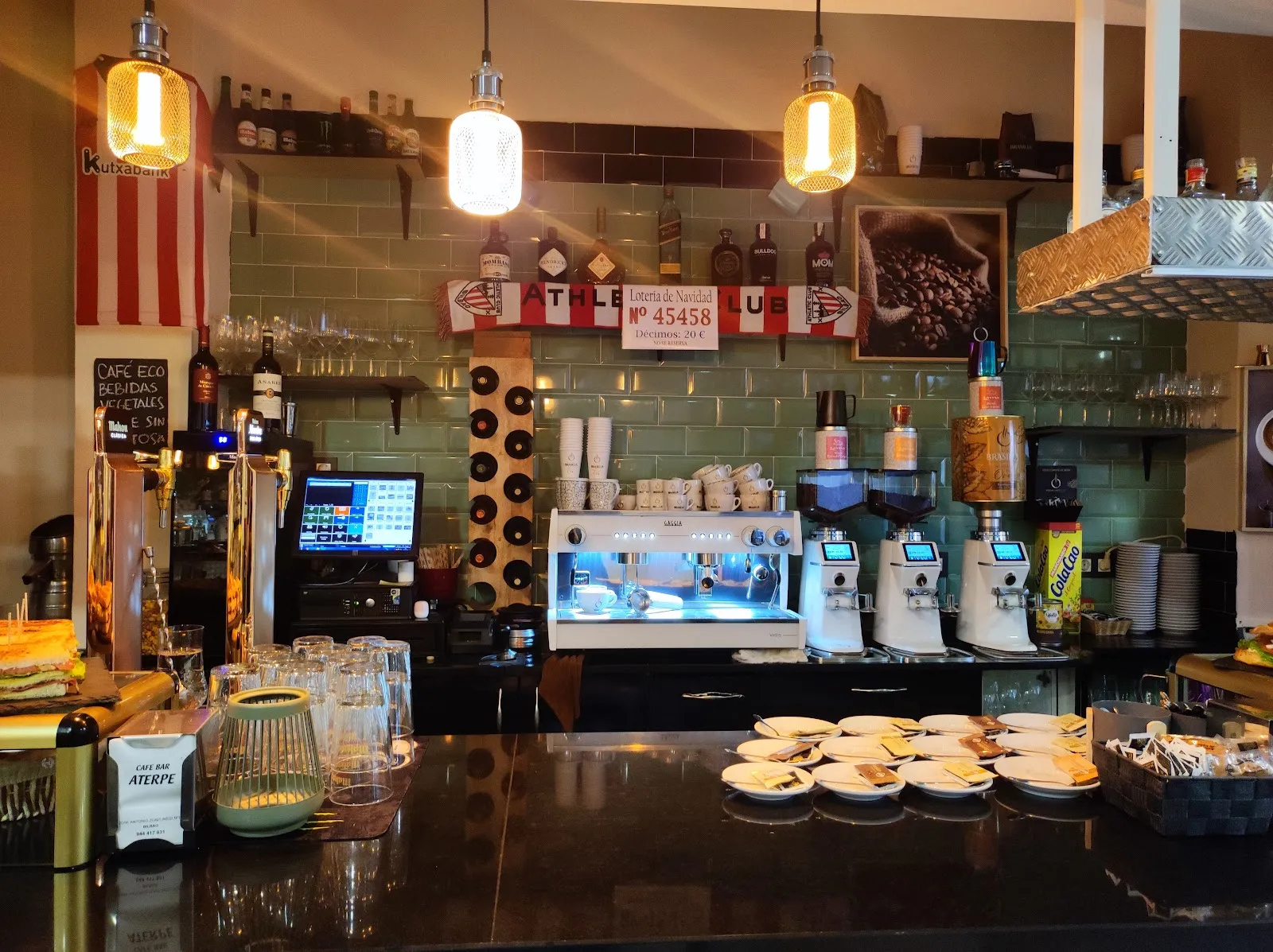 Arima Askea Cafe Bar
