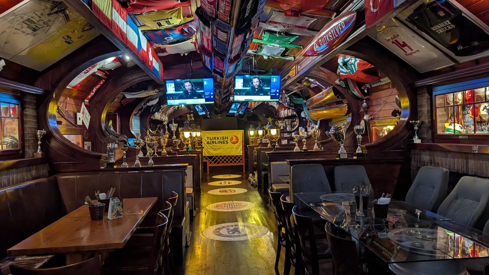 Champs Buda Sport Pub - Image 4