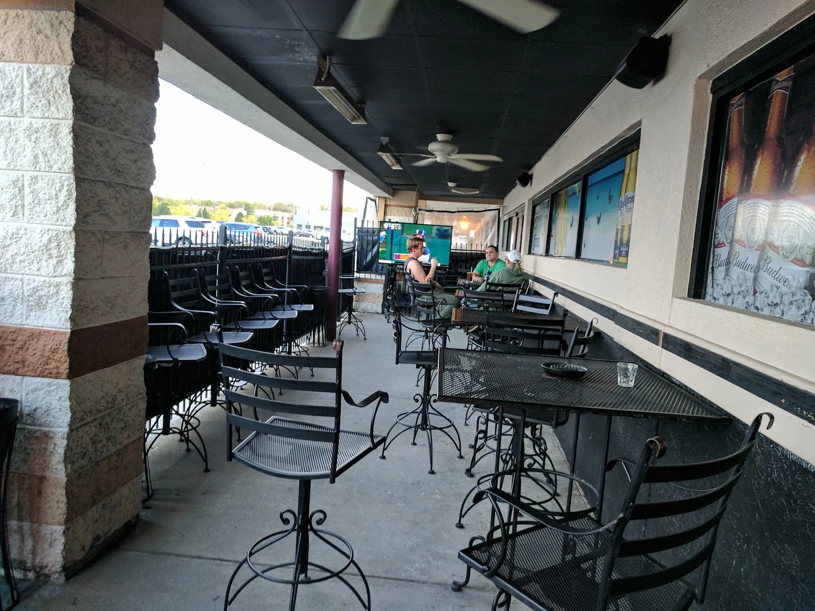 Rick's Tavern and Grille - Image 4