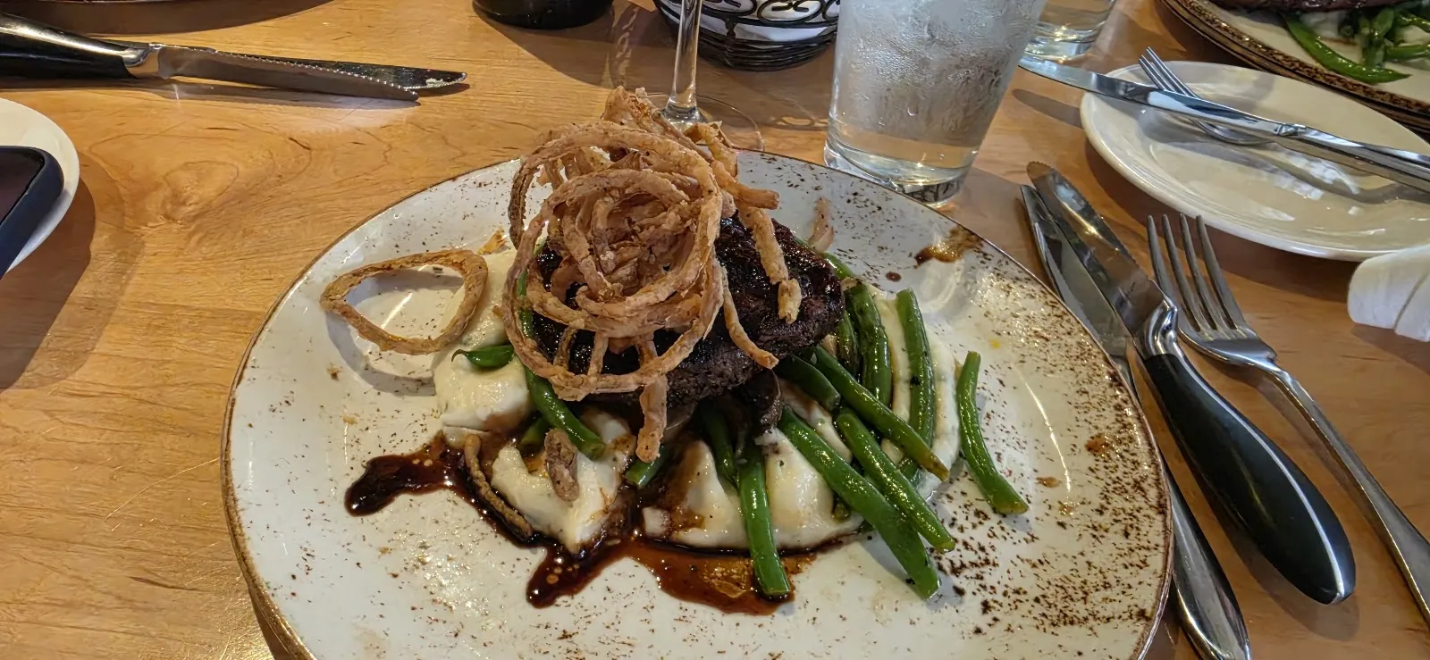 The Southern Steak & Oyster - Image 3
