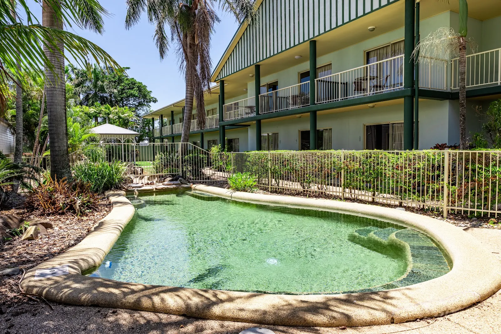 Shamrock Hotel - Image 4