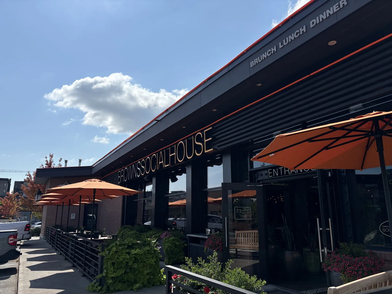Browns Socialhouse Langford logo