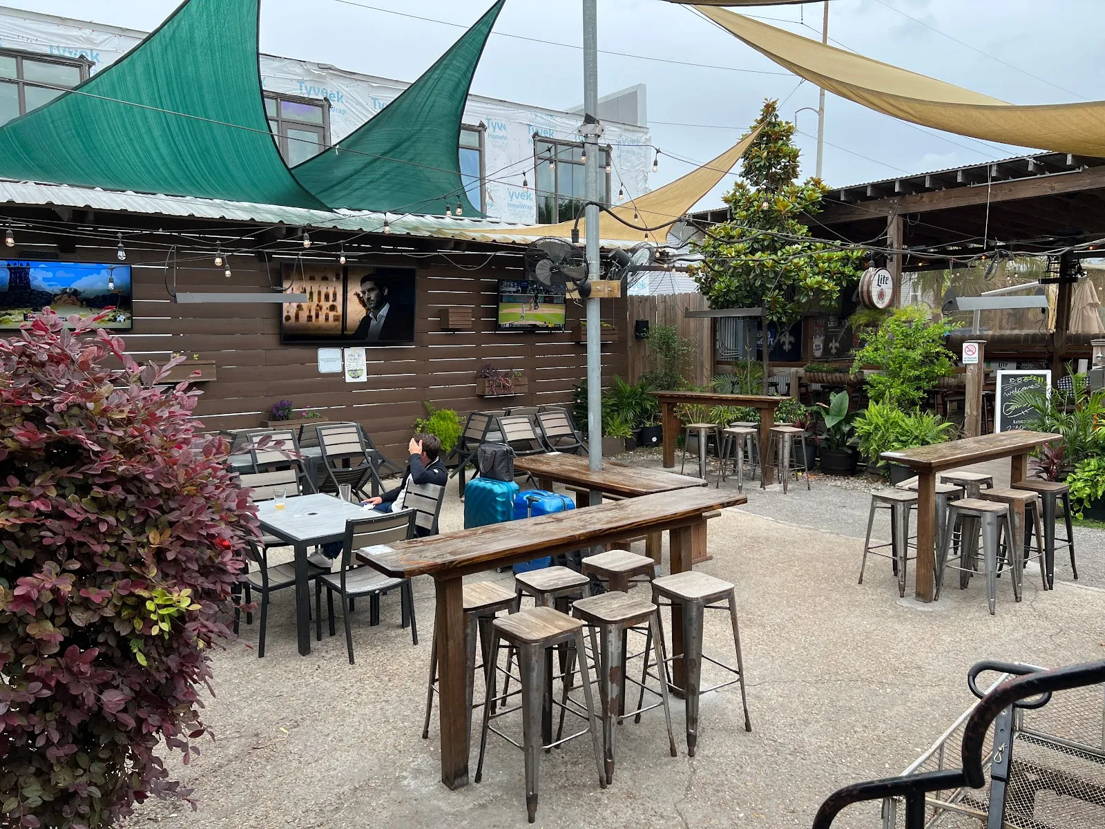 Bayou Beer Garden - Image 4