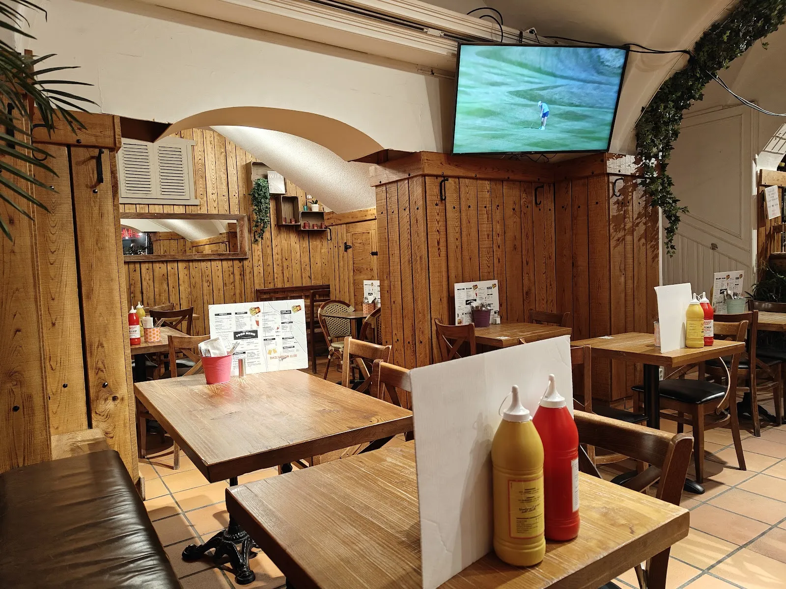 House of Burgers - Image 2