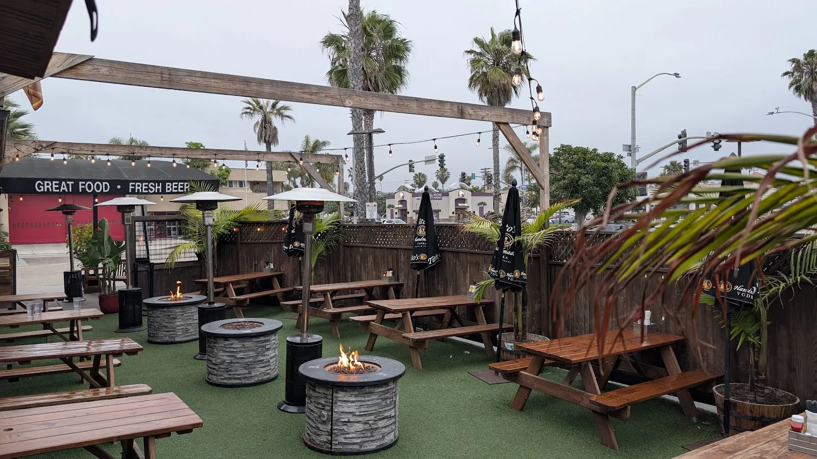 Pacific Beach AleHouse - Image 2