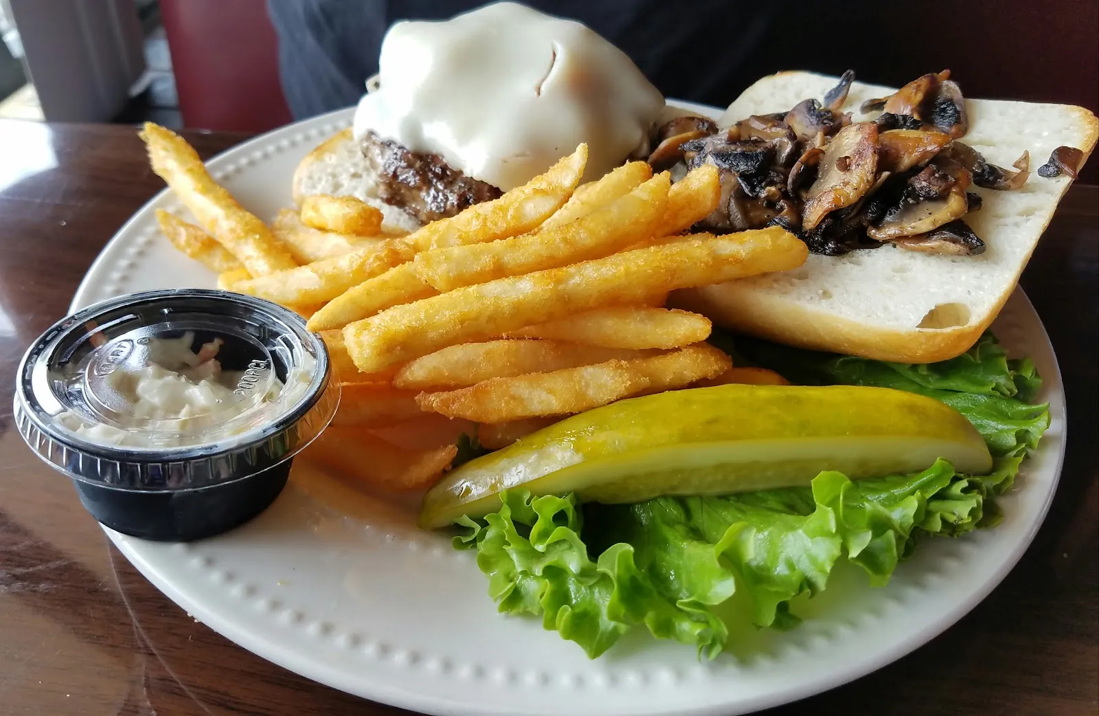 Chelios' Pub & Grill - Image 4