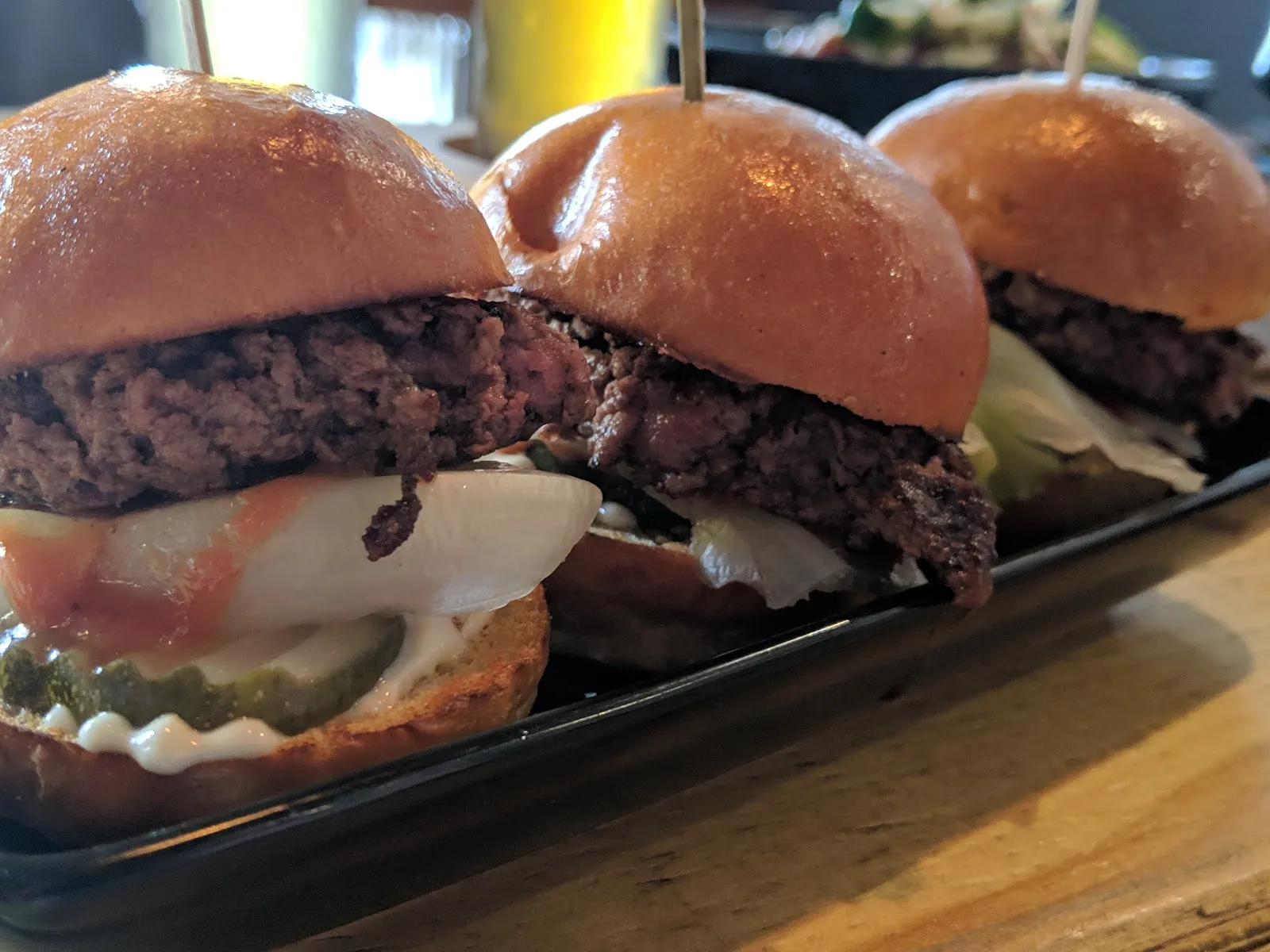 Henley's Bar & Kitchen - Image 4