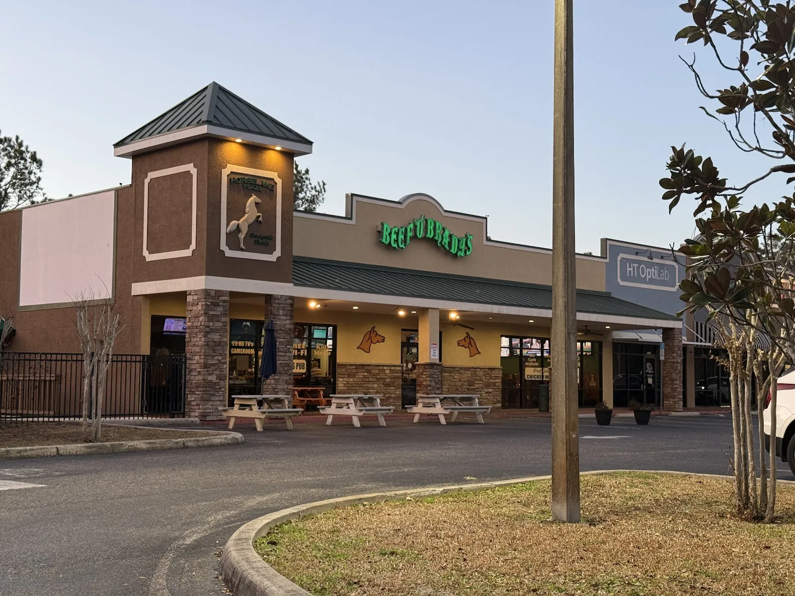 Beef 'O' Brady's Brooksville - Image 3
