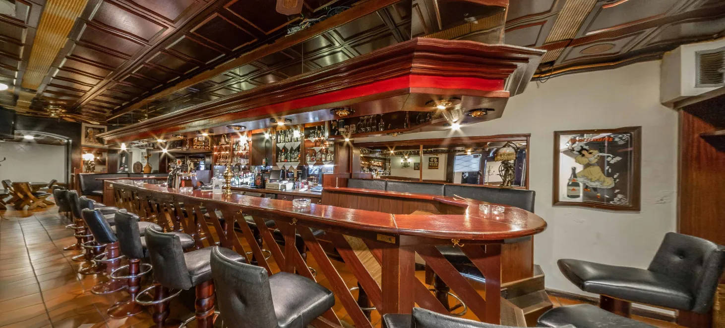 Champs - Lounge & Bar - Bad Nauheim - Image 3