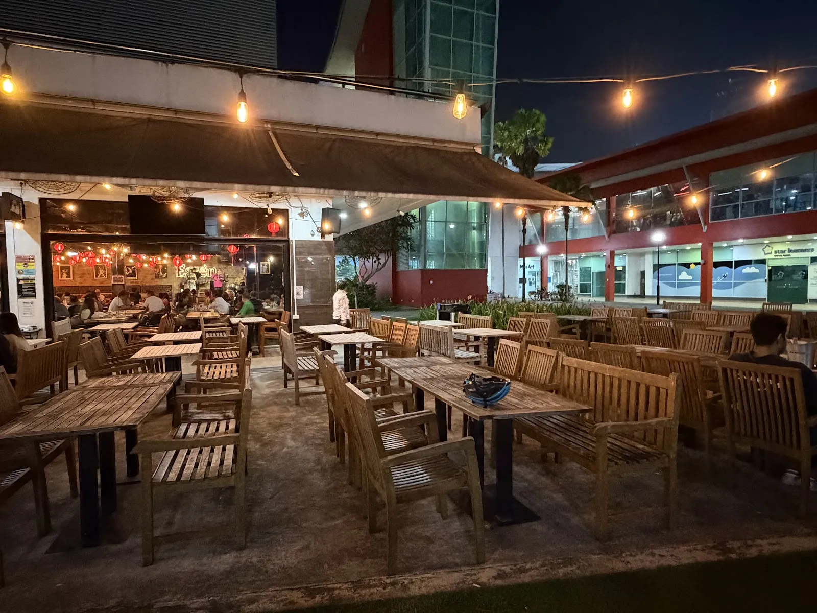 Essen @ The Anchorvale - Image 2