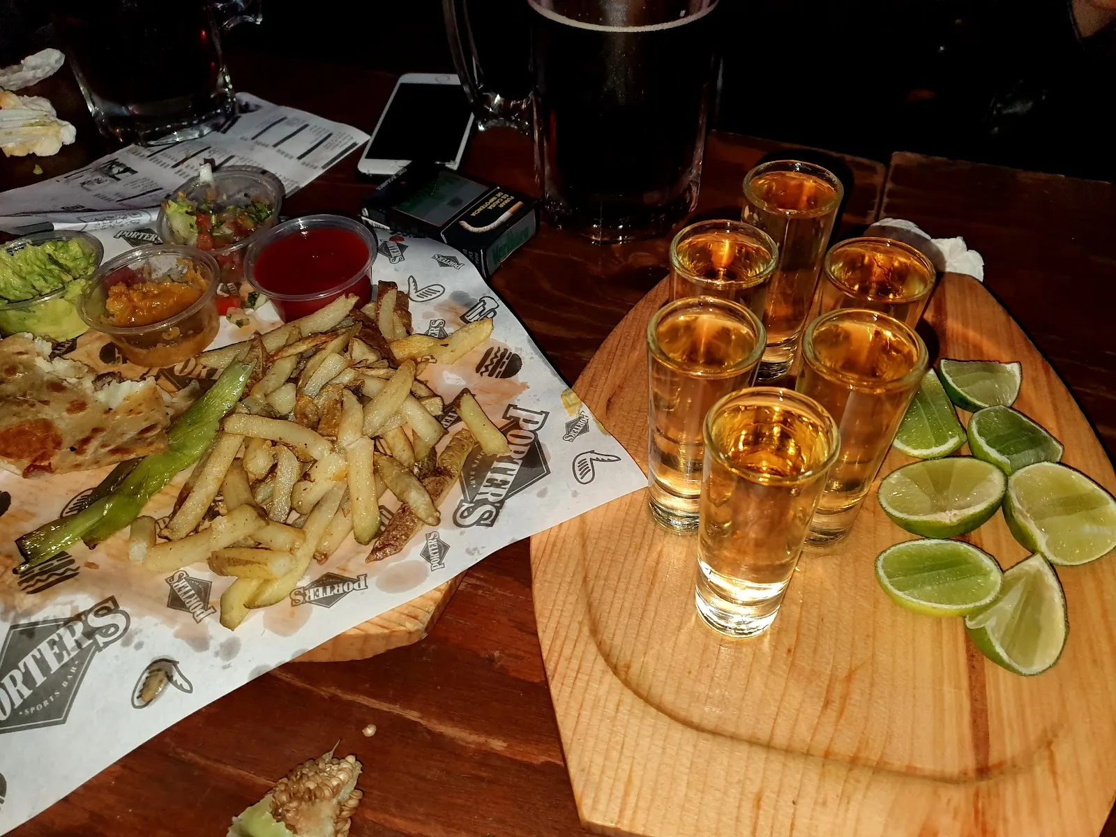 Porters Sport Bar - Image 3