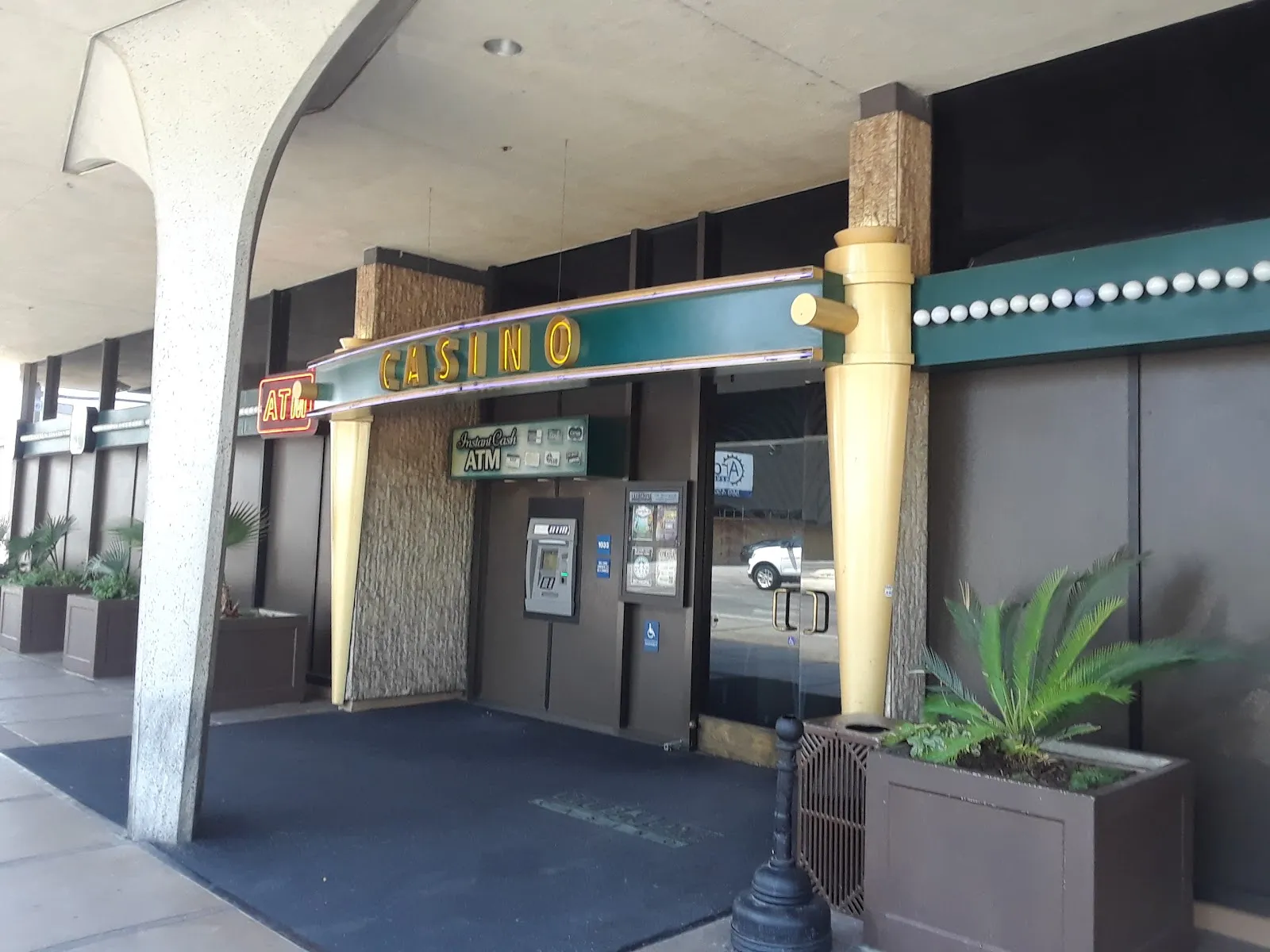 Club One Casino - Image 2