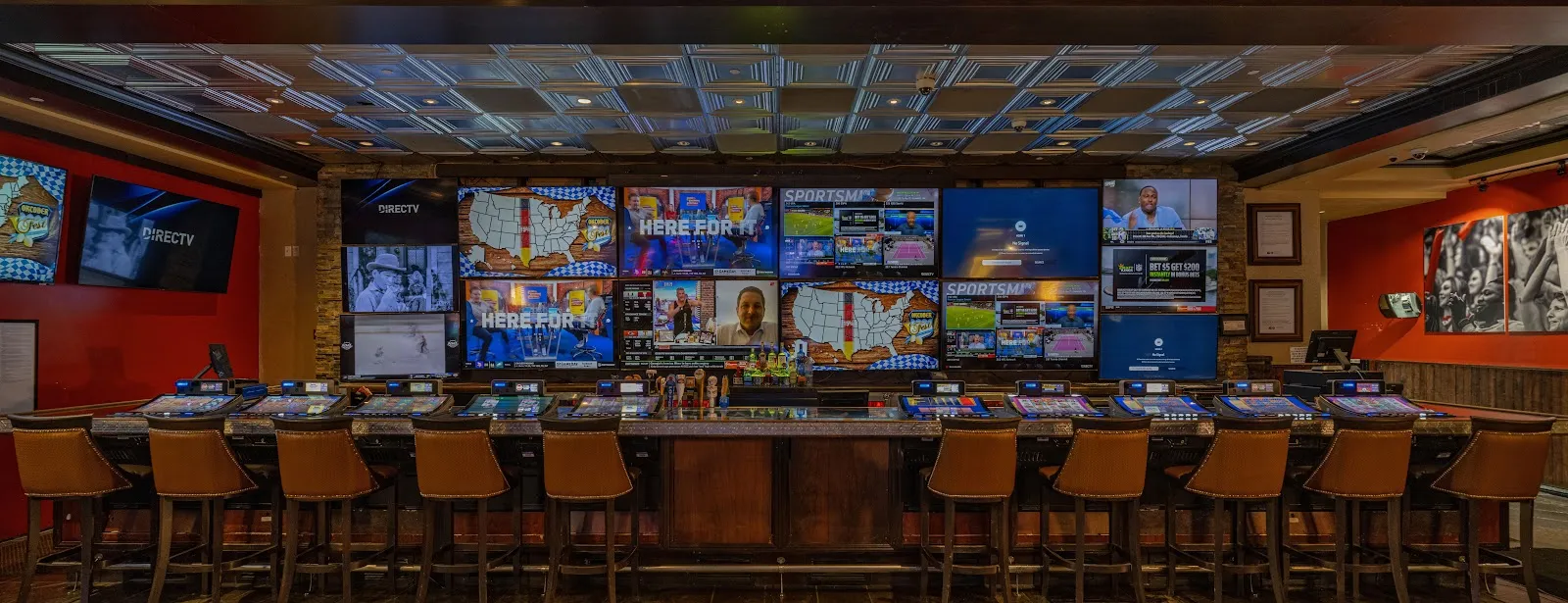 Woody’s Sports Bar & Grill - Image 3