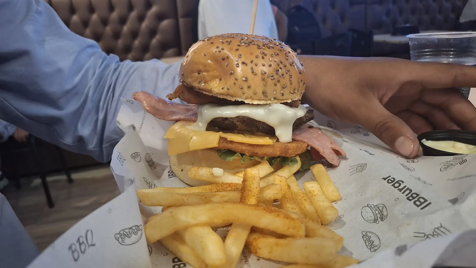 INDUSTRIAS BURGER BEER - Image 2