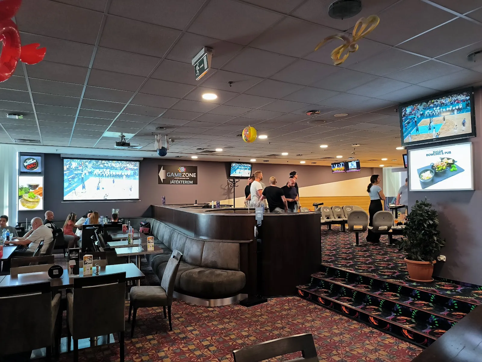 Bowling söröző - Image 4