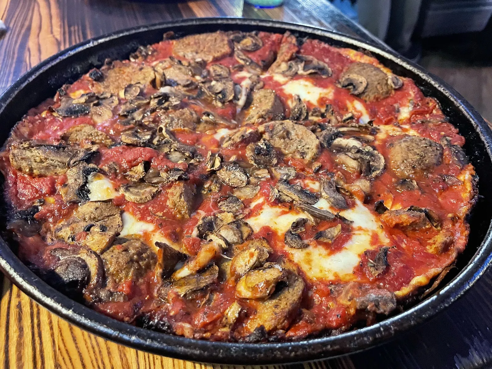 Pequod's Pizza - Image 4