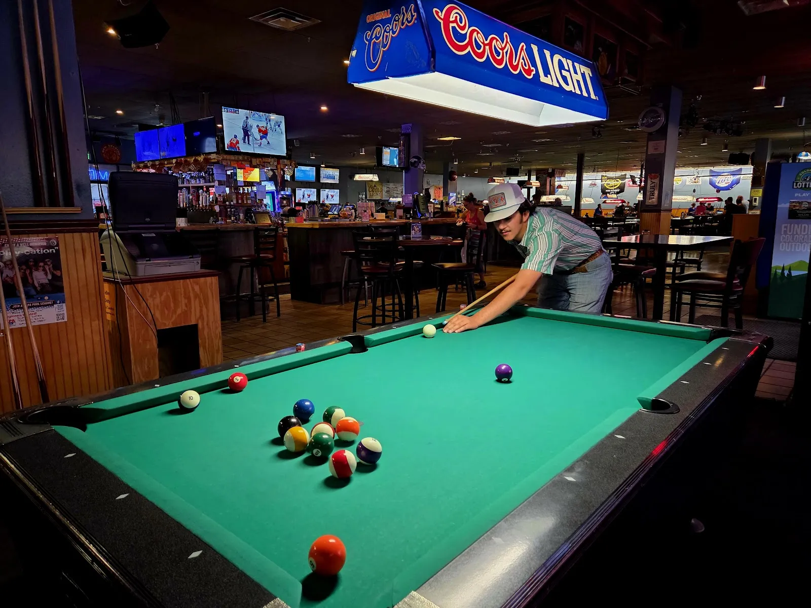 Mirage Sports Bar - Image 4
