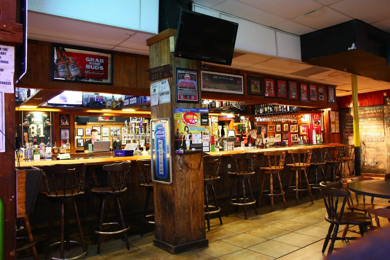 The Press Box Sports Emporium - Image 4