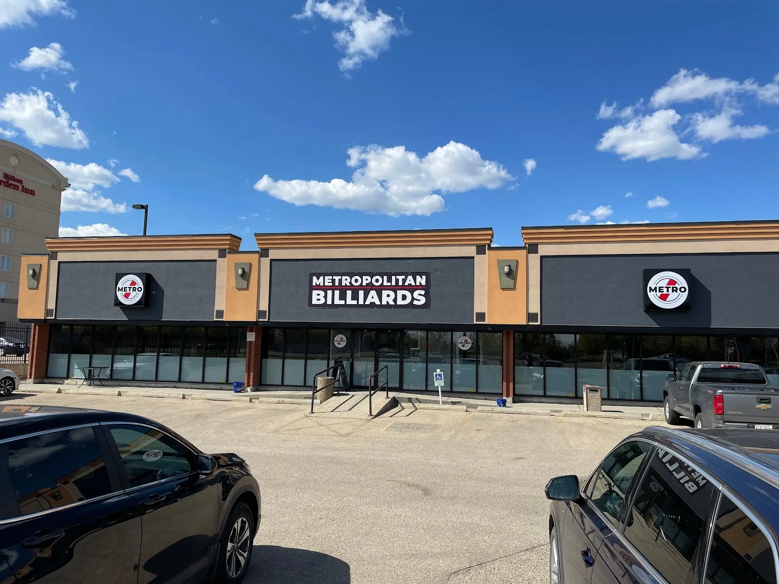 Metropolitan Billiards logo