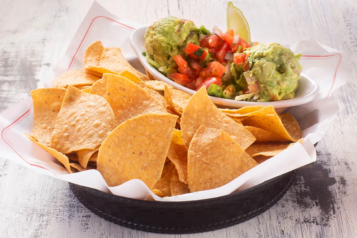 Los Cocos Locos Sports Bar & Seafood - Image 3