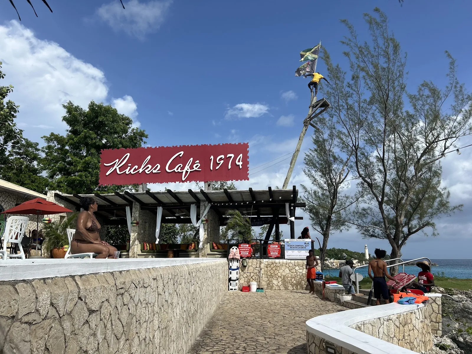 Rick’s Café - Image 4