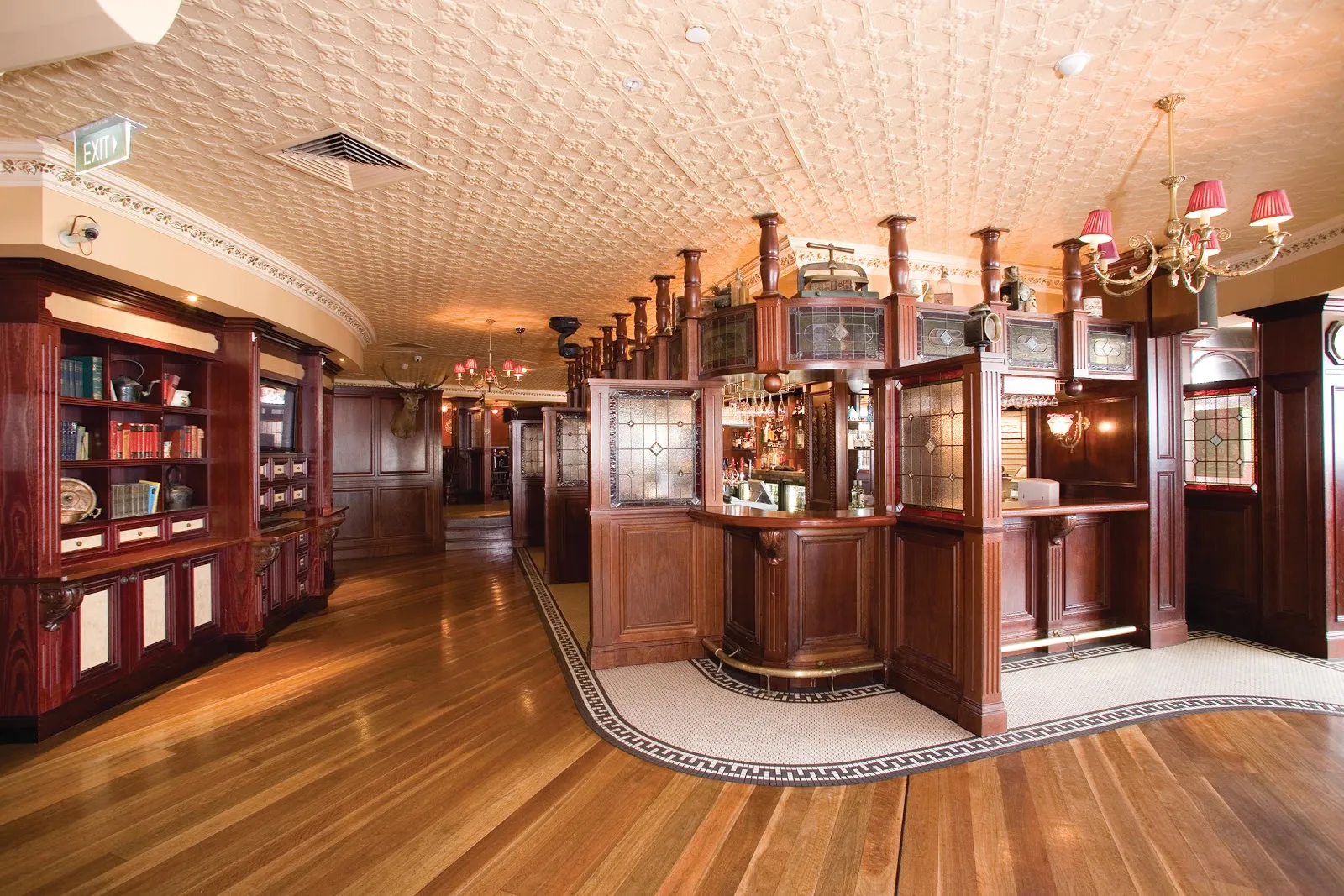 The Pig N' Whistle - Image 4