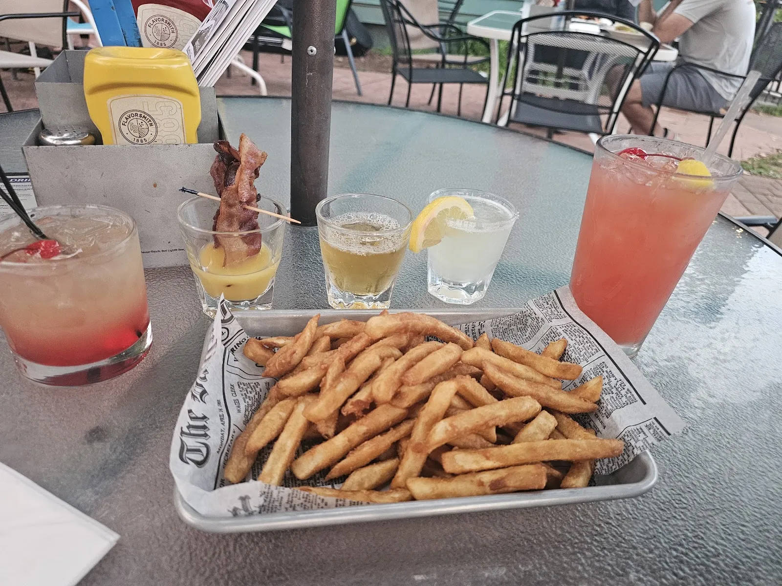 Townhouse Sports Grill - Image 3