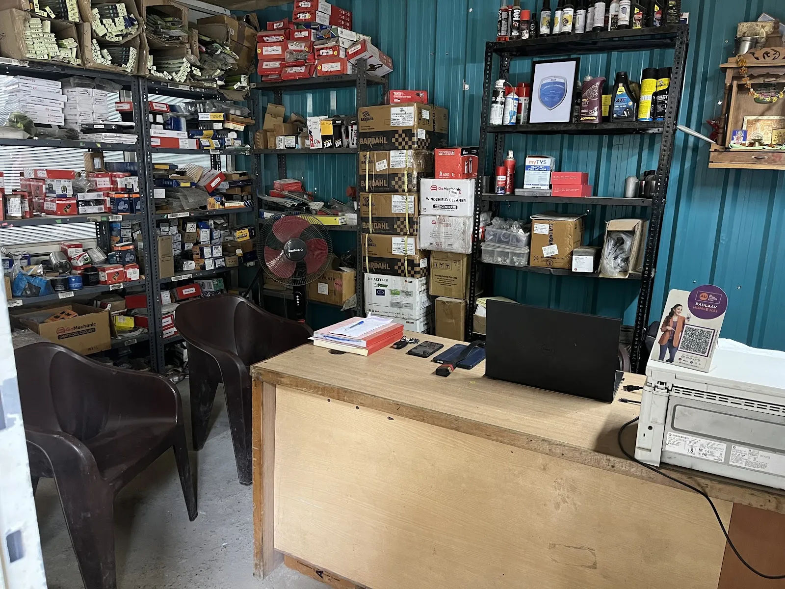 Garage - Image 2