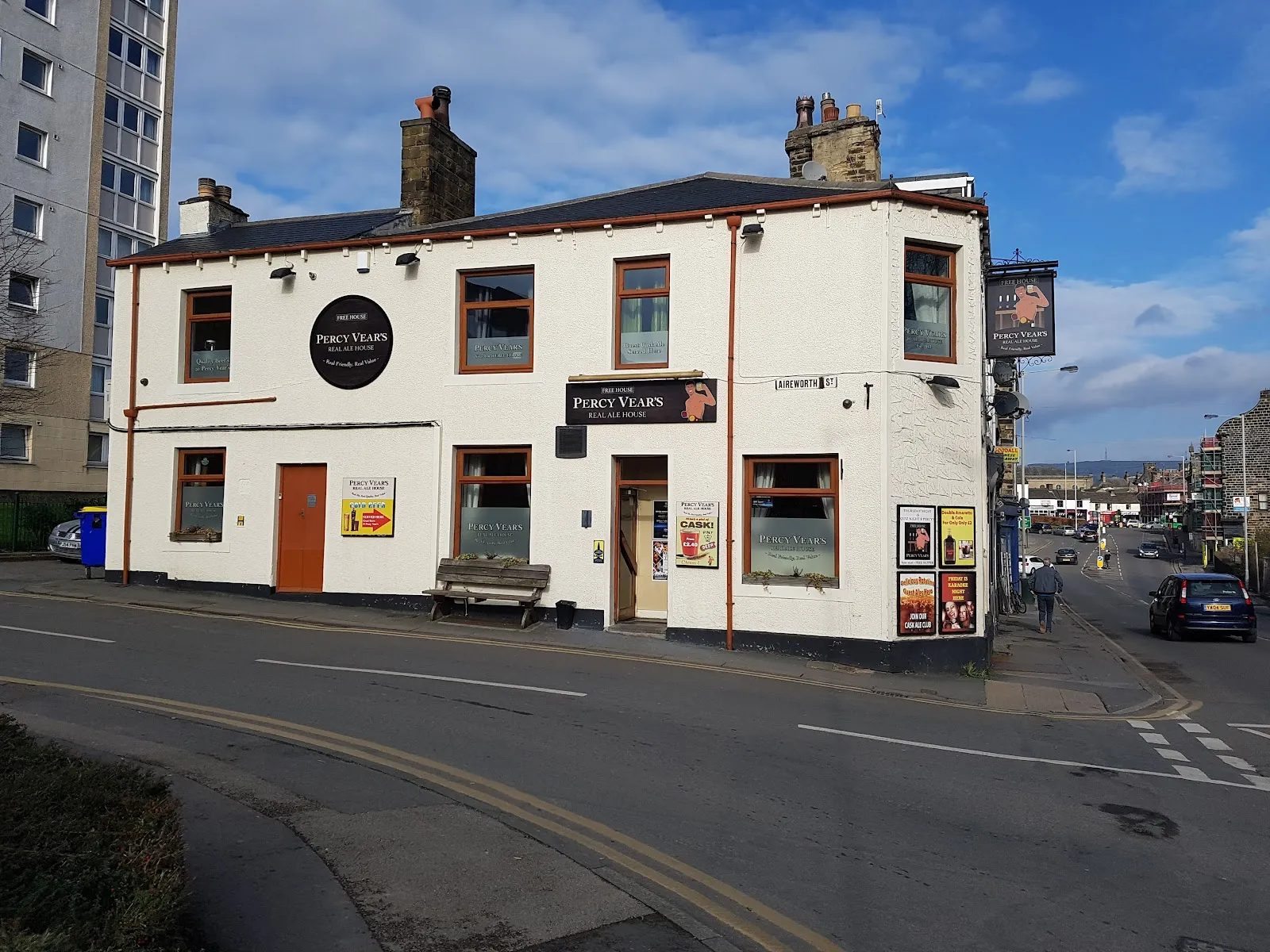 Percy Vears Real Ale House - Image 3