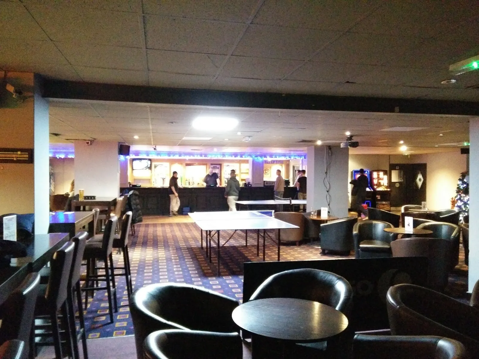 Rileys Sports Bar Twickenham - Image 3