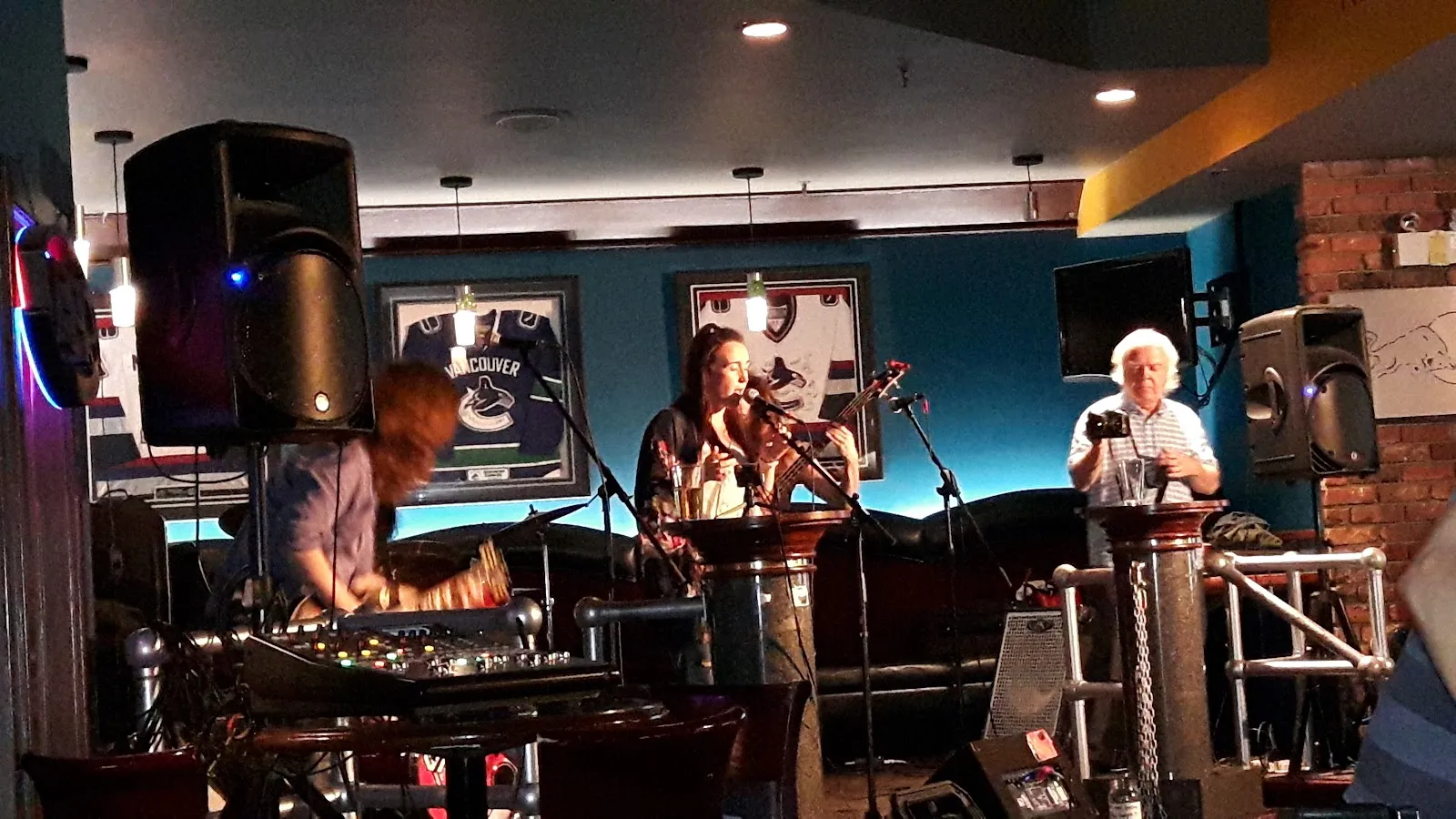 PressBox Pub - Image 3