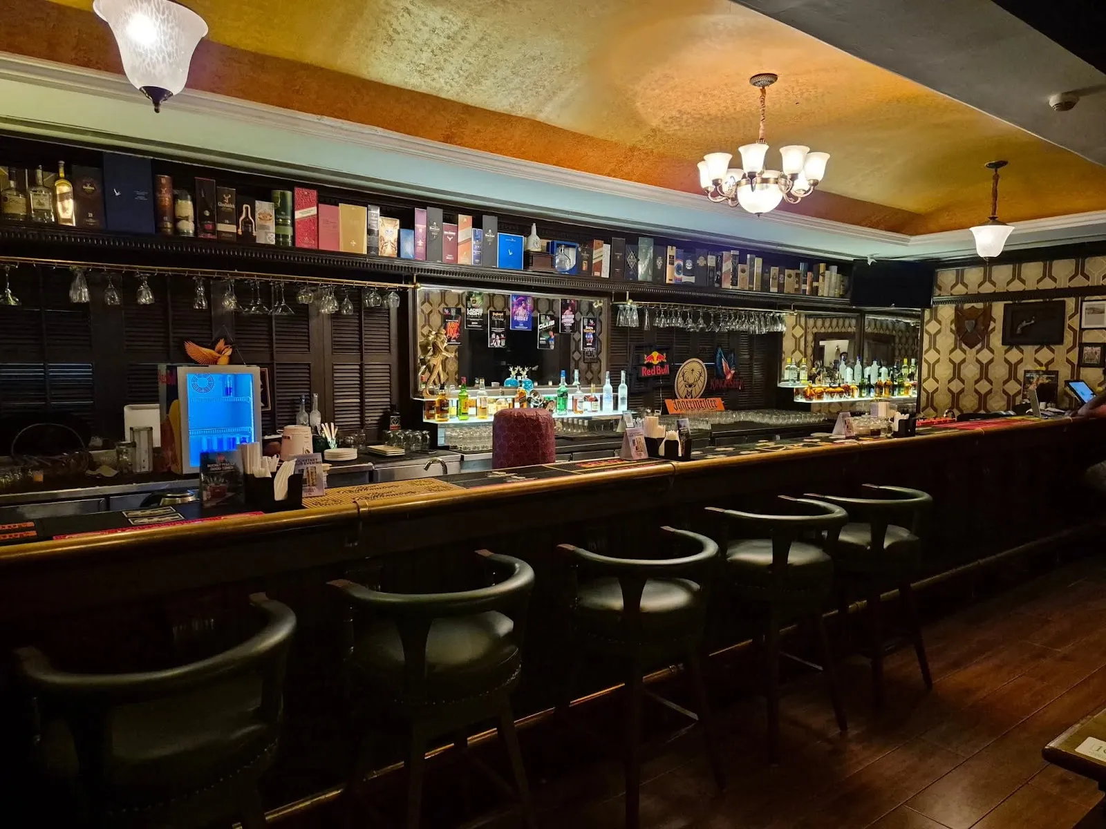 T Bar - Image 3