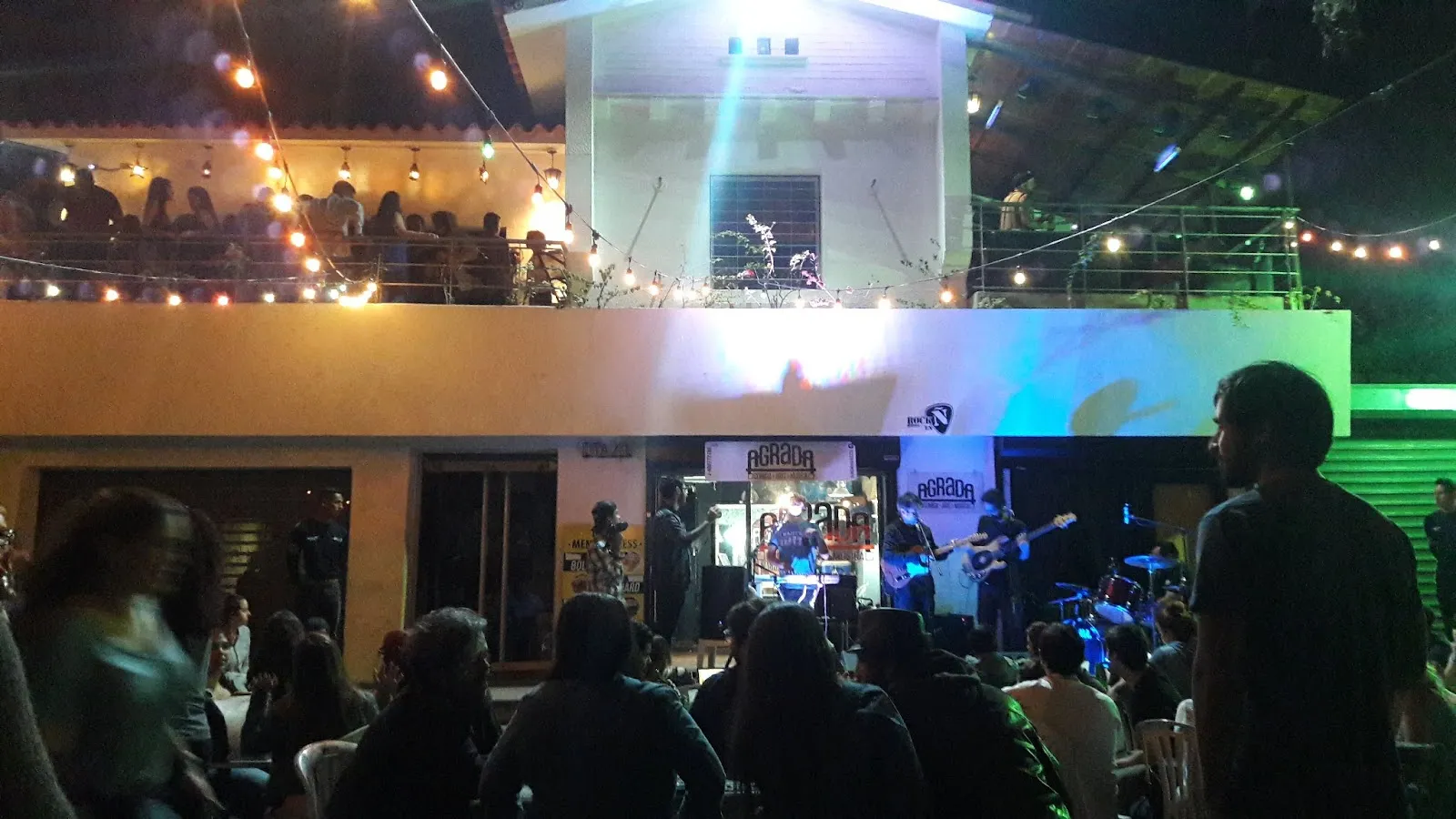 La Quinta Live Music Bar - Image 4