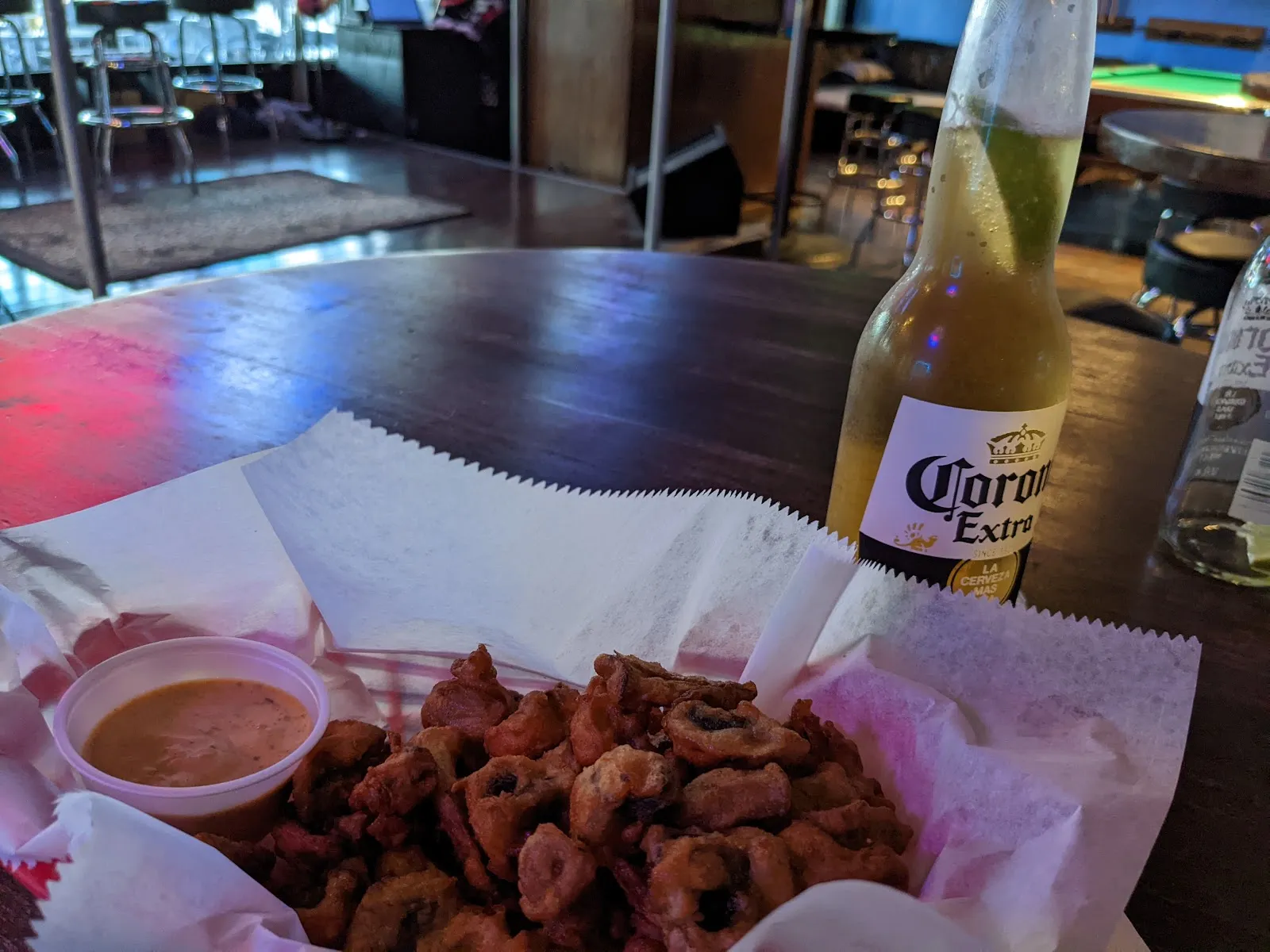 Sharky's Bar, Grill & Games - Image 4