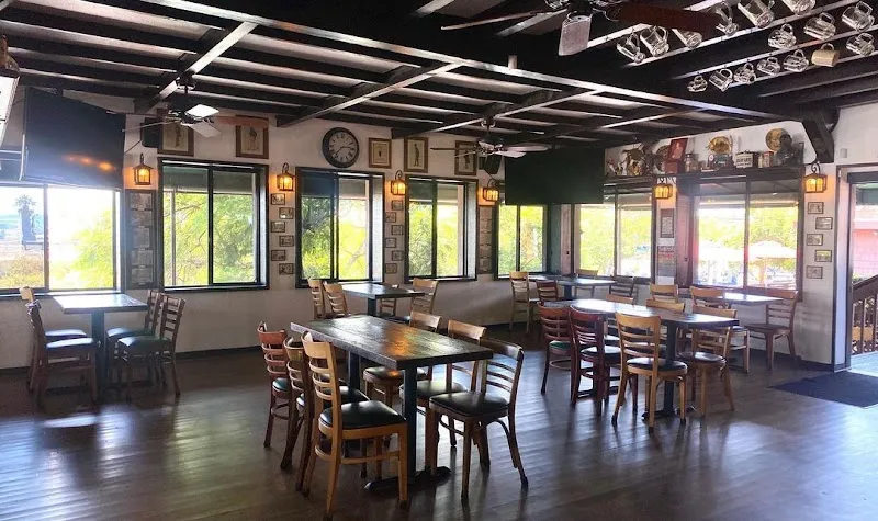 Shakespeare Pub & Grille logo